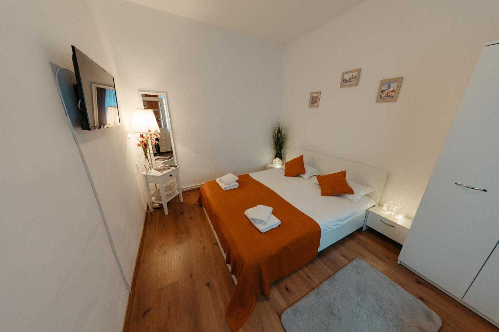 Flh - Apartament Mai Cu Aroma De Cafea Si Ceai Hermannstadt Exterior foto