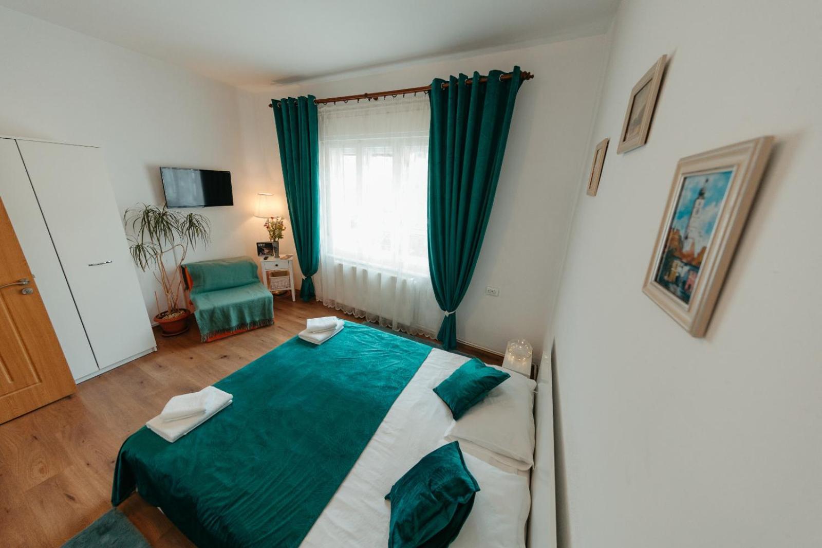 Flh - Apartament Mai Cu Aroma De Cafea Si Ceai Hermannstadt Exterior foto